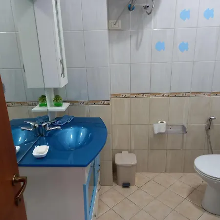 Mali Robit Apartament Apartment Golem (Tirana)